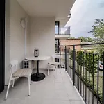 в новобудові жк з 40 Apartment Lemberg