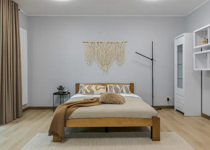 в новобудові жк з 40